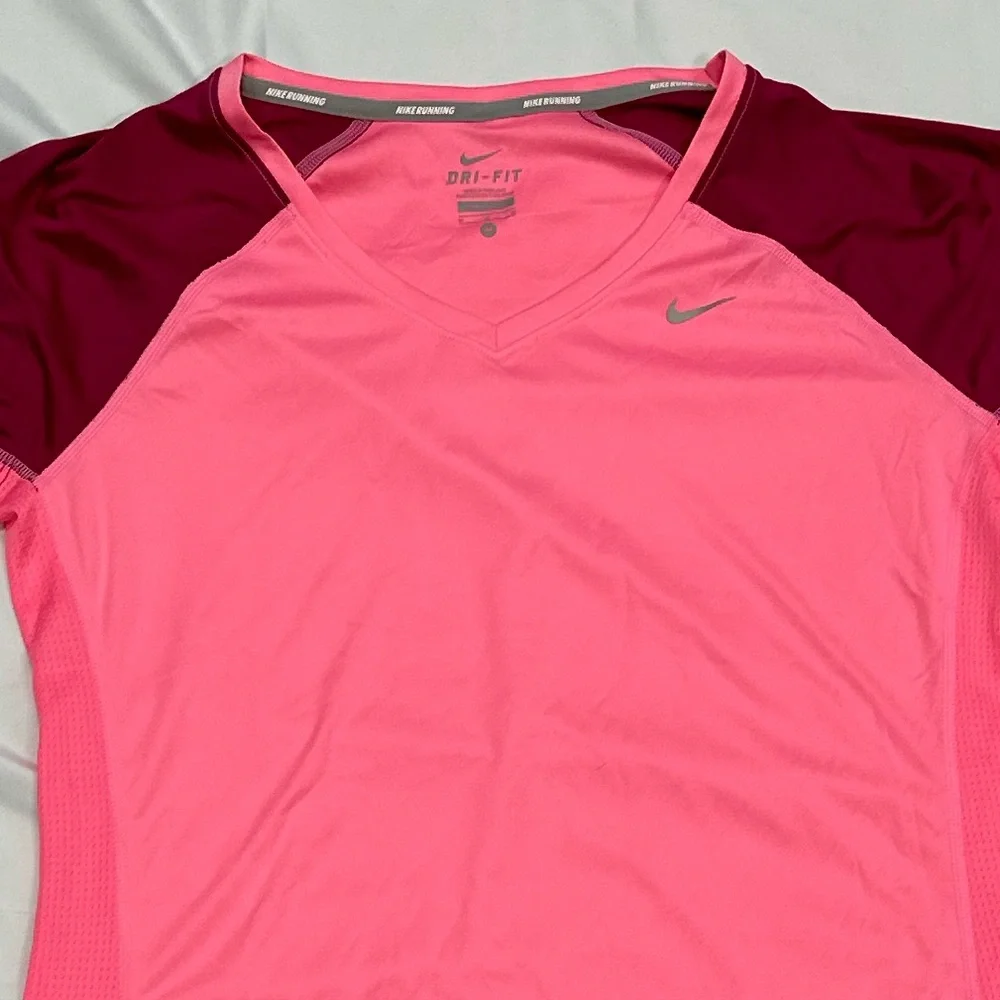 Nike Dri Running Fit V Neck Cap Sleeves | Side Mesh | Pink Burgundy Size M NWT